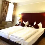 Fuerstenhof 3*