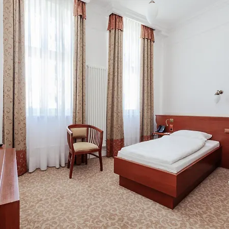 Fuerstenhof Hotel 3*