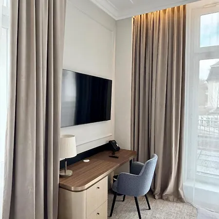 Fürstenhof 3*