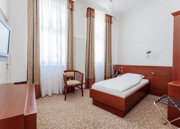 Fuerstenhof Hotel 3*